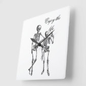 Enjoy the Life Skeleton Couple Wall Clock Vierkante Klok (Hoek)