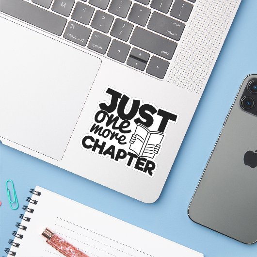 Enkel nog één grappige Quote Bookworm Reader Sticker (Laptop met iPhone)