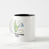 Enkel vertalen binnen (eiwitsynthese) tweekleurige koffiemok (Voorkant links)