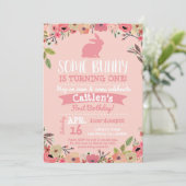 Enkele Bunny Verjaardag Pasen Uitnodiging Pink (Staand voorkant)