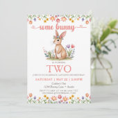 Enkele Bunny Verjaardag Schattigee Konijn Bloemen  Kaart (Staand voorkant)