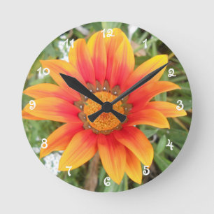 Enkele oranje bloem ronde klok