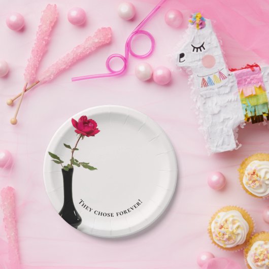 enkele rode roos in zwarte vaas papieren bordje (Feest)