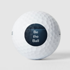 Enkele ster aan een verre horizon in blauw golfballen