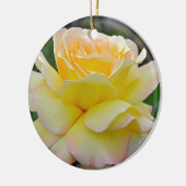 Enkelgele roos keramisch ornament (Links)