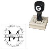 Enkelvoudig monogram met naam en retouradres rubberstempel (Gestempeld)