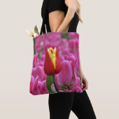 Enkelvoudige rode tulp tote bag (Dichtbij)
