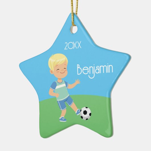 Enkelzijdig blond voetbal jongen keramisch ornament (Links)