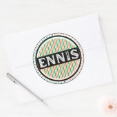 Ennis City Pride Embleem – Ierse Identiteit Ronde Sticker (Envelop)