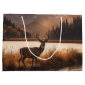 Enorm hert met gewei op bergmeer groot cadeauzakje (Achterkant)