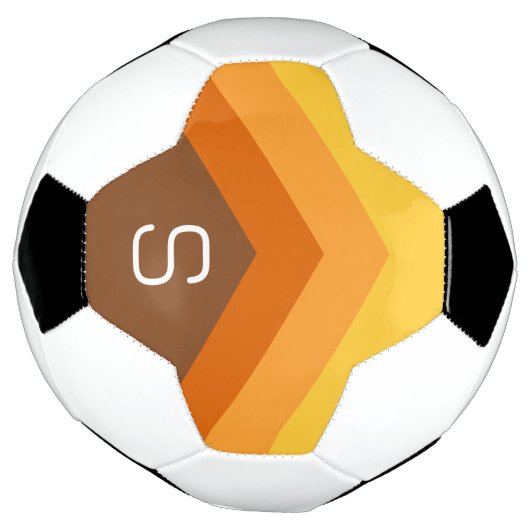 Enorme Kleurrijke Chevron Darts met Monogram Voetbal (Gedraaid)