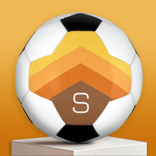 Enorme kleurrijke chevron pijlen met monogram voetbal