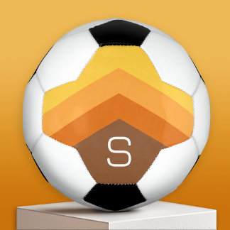 Enorme kleurrijke chevron pijlen met monogram voetbal