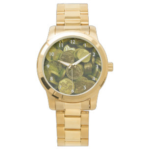 Enorme stapel met chocolade gevulde gouden munten horloge