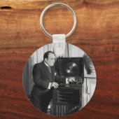 Enrico Caruso met een Victrola Brand Phonograph Sleutelhanger (Voorkant)
