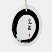 Enso Circle en Brother Calligrafie Keramisch Ornament (Rechts)