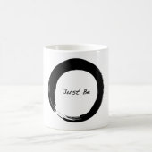 Enso met enkel zijn koffiemok (Center)
