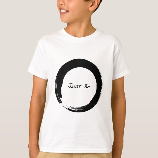 Enso met enkel zijn t-shirt (Voorkant)