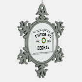 Entering Massachusetts Town Dedham Tin Sneeuwvlok Ornament (Links)