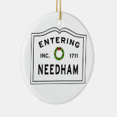 Entering Needham Massachusetts Keramisch Ornament (Rechts)