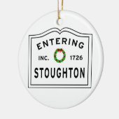 Entering Stoughton Massachusetts Keramisch Ornament (Links)
