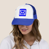 Envelopteken - blauw trucker pet (In situ)