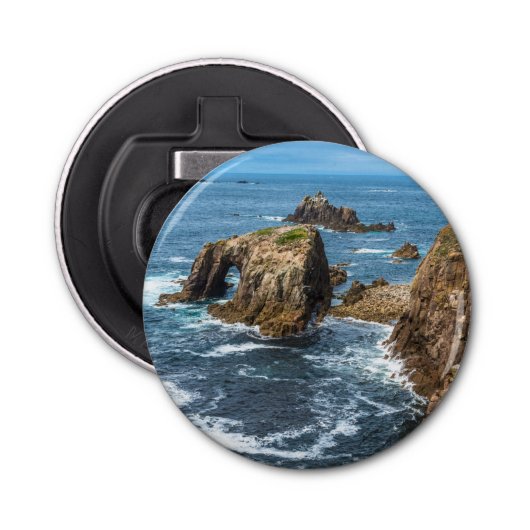 Enys Dodnan en Armed Knight Lands End Cornwall Button Flesopener (Voorkant)