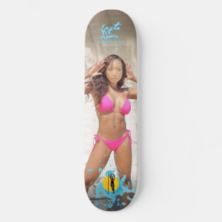 Enyta Romo "Cuerpo" Skateboard
