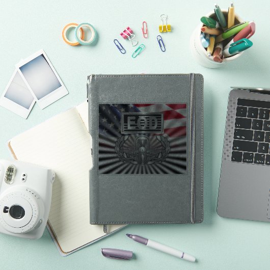 “EOD Master Blaster” Herdenkings- Sticker (iPad Cover)