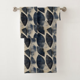 Ephemeral Waves of Silk Shibori Japans Bad Handdoek