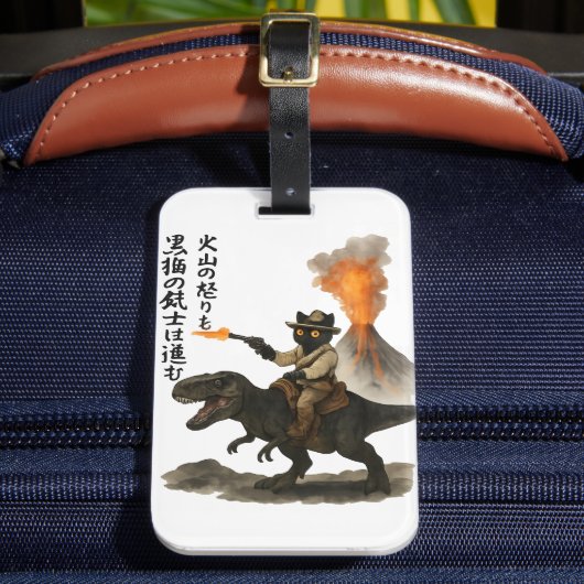 Epic Black Cat Cowboy Riding Dinosaur with Volcano Bagagelabel (Voorkant Insitu 2)