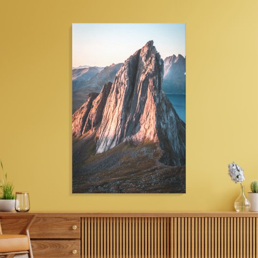 Epic Mountain Noorwegen Canvas Afdruk (Insitu (Woonkamer))