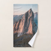 Epic Mountain Noorwegen Handdoek (Handdoek)