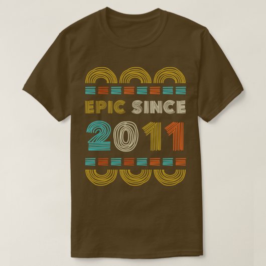 Epic sinds 2011 Verjaardag Gift Familie BbayGift T-shirt (Design voorkant)