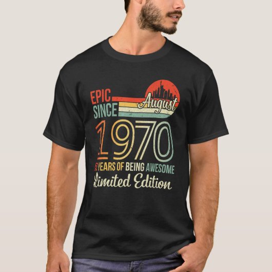 Epic Sinds augustus 1970 52 jaar Geweldige L T-shirt (Voorkant)