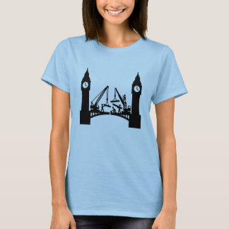 Epische bouw van Londense klokkentorenbrug T-shirt