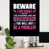 Equestrian Gift | Voorzichtig I Rides Horses Poster (Thuiskantoor)