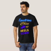 Equestriërs kantelen op blauw geel t-shirt (Voorkant volledig)