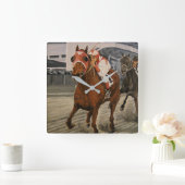 Equine Thoroughbred Wins Horse Race Square Wall Cl Vierkante Klok (Huis)