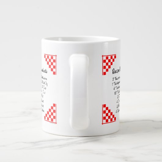 Equivalente rode controles ontvangen grote koffiekop (Achterkant)