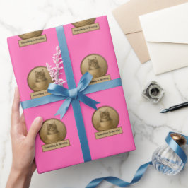 Er Broeit Iets Roze Hot Wrapping Paper Cadeaupapier