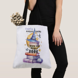 Er gebeurt iets Magisch als je een Boek Leest Tote Bag