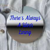 Er is altijd een zilverkleurige Button met roze ac (In situ)