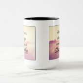 Er is altijd reden om te glimlachen mok (Midden)