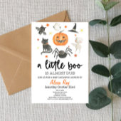 Er is bijna een kleine boe. Baby shower Halloween Kaart