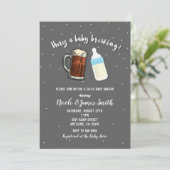 Er is een Baby Bierbrouwen Mokken Co-ed Baby showe Kaart (Staand voorkant)