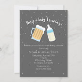 Er is een Baby Bierbrouwen Mokken Co-ed Shower Kaart (Voorkant)