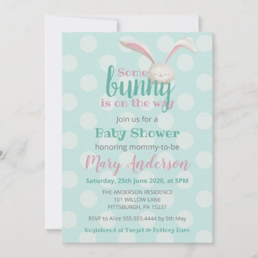 Er is een bunny onderweg, bunny on mint polca stip kaart (Voorkant)