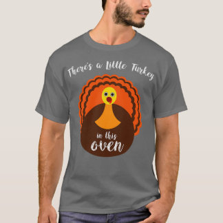 Er is een klein Turkije in deze Oven Thanksgiving  T-shirt