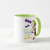 Er is een kleine heks Halloween Mok (Voorkant rechts)